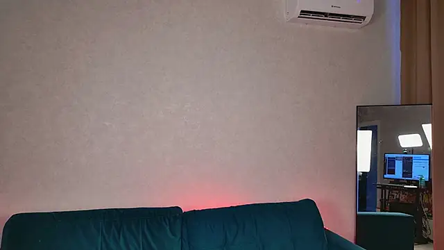 EllaCanny online show from May 2026 05:24:01 AM