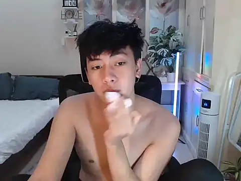 Snapshot of niel_cumshow chatting on November 2025 06:44:02 PM niel cumshow online show from November 2025 06:44:02 PM