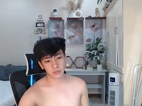 Snapshot of niel_cumshow chatting on November 2025 05:06:01 PM niel cumshow online show from November 2025 05:06:01 PM