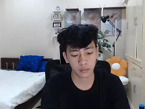 Snapshot of niel_cumshow chatting on December 2025 01:13:02 PM niel cumshow online show from December 2025 01:13:02 PM