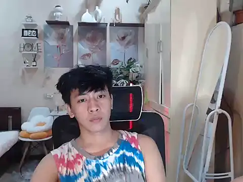 Snapshot of niel_cumshow chatting on November 2025 05:34:02 PM niel cumshow online show from November 2025 05:34:02 PM