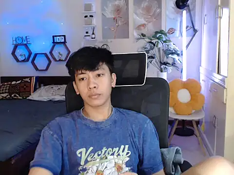 niel cumshow online show from December 2025 07:13:02 AM