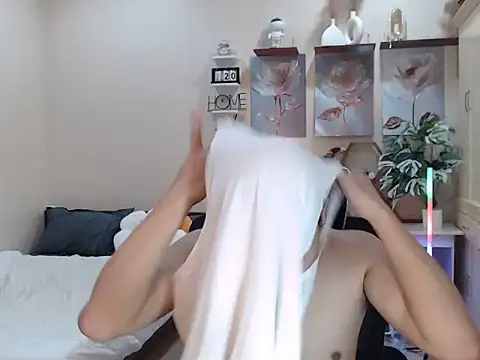 Snapshot of niel_cumshow chatting on November 2025 05:12:01 PM niel cumshow online show from November 2025 05:12:01 PM