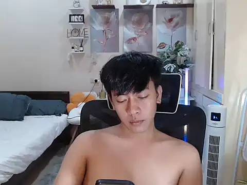 Snapshot of niel_cumshow chatting on November 2025 12:16:01 PM niel cumshow online show from November 2025 12:16:01 PM