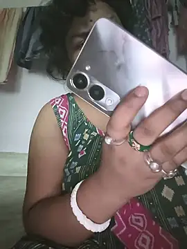 Deborbhavi222 online show from June 2026 08:25:01 AM
