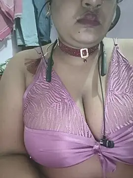 Deborbhavi222 online show from June 2026 05:18:02 PM