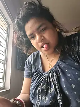 Deborbhavi222 online show from March 2026 10:49:02 AM