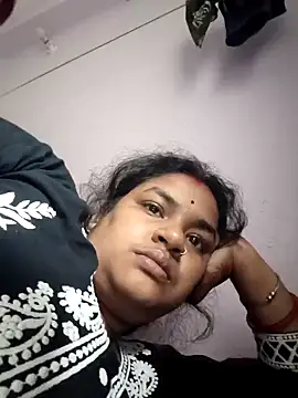 Snapshot of Deborbhavi222 chatting on December 2025 03:44:02 AM Deborbhavi222 online show from December 2025 03:44:02 AM