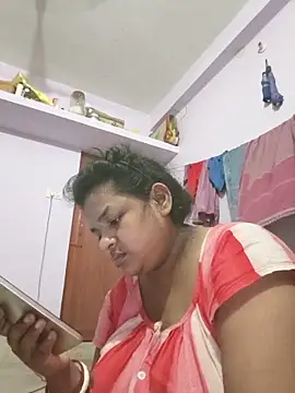 Deborbhavi222 online show from May 2026 06:39:01 PM