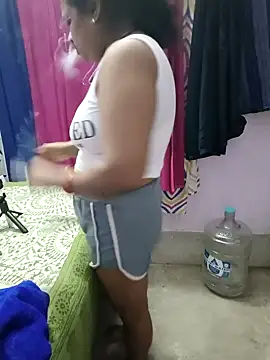 Snapshot of Deborbhavi222 chatting on December 2025 11:49:01 AM Deborbhavi222 online show from December 2025 11:49:01 AM