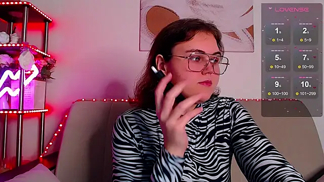  online show from December 2025 03:44:02 AM