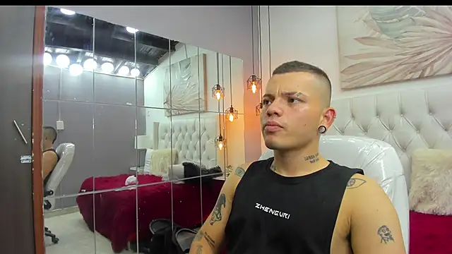 Snapshot of wildthor26 chatting on February 2026 05:40:01 AM wildthor26 online show from February 2026 05:40:01 AM