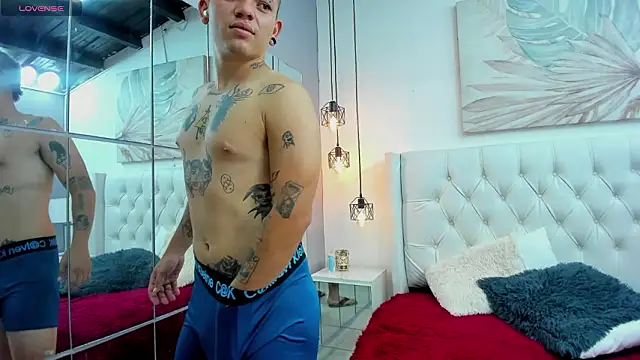 Snapshot of wildthor26 chatting on February 2026 04:20:02 AM wildthor26 online show from February 2026 04:20:02 AM