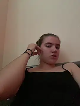 Snapshot of Lucy-XXX- chatting on October 2025 04:30:02 PM Lucy-XXX- online show from October 2025 04:30:02 PM