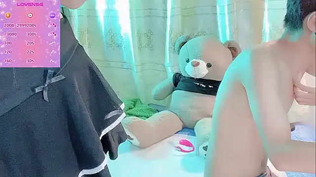 Snapshot of White-Lia chatting on October 2025 08:46:02 PM White-Lia online show from October 2025 08:46:02 PM