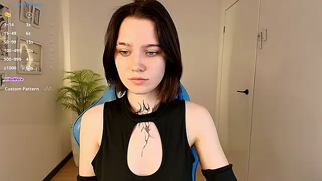 Elastikisss online show from November 2025 01:49:02 AM