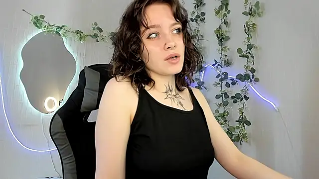 Elastikisss online show from April 2026 10:22:01 AM