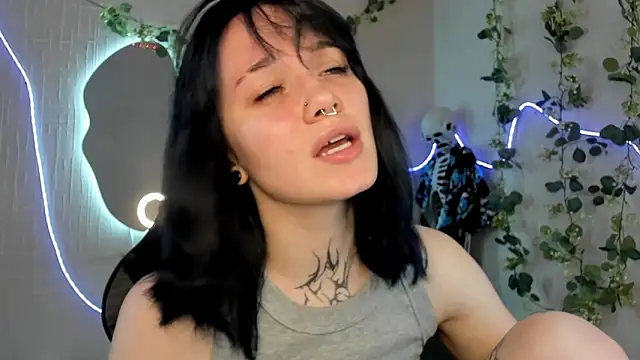 Elastikisss online show from May 2026 05:34:02 AM