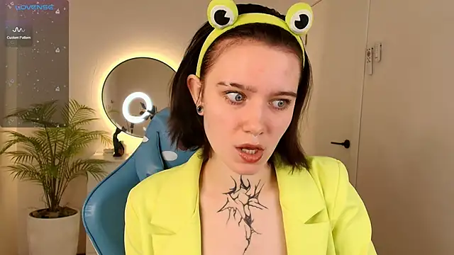 Elastikisss online show from November 2025 02:27:02 AM