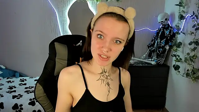 Elastikisss online show from April 2026 06:09:02 AM