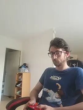 nymphomaniecouple online show from May 2026 05:28:02 AM