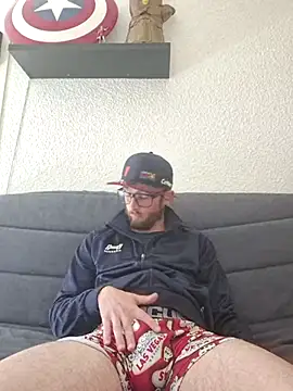 Snapshot of nymphomaniecouple chatting on April 2026 09:48:01 AM nymphomaniecouple online show from April 2026 09:48:01 AM