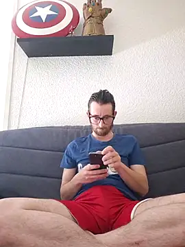 nymphomaniecouple online show from May 2026 12:11:01 PM