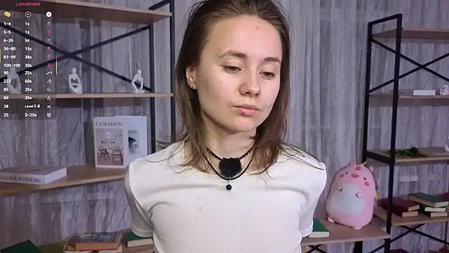 Snapshot of Crysta1Eva_ chatting on May 2026 08:44:02 PM Crysta1Eva online show from May 2026 08:44:02 PM
