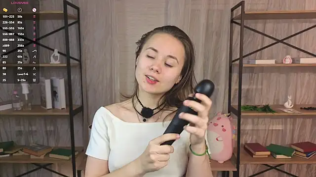 Snapshot of Crysta1Eva_ chatting on May 2026 08:40:01 PM Crysta1Eva online show from May 2026 08:40:01 PM