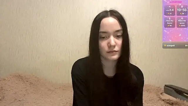 Snapshot of VividSienna chatting on November 2025 03:05:01 PM VividSienna online show from November 2025 03:05:01 PM