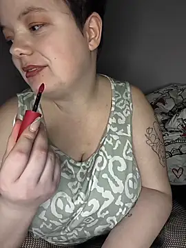 Snapshot of Katy2323 chatting on December 2025 09:09:02 PM Katy2323 online show from December 2025 09:09:02 PM