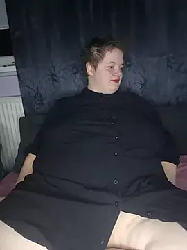 Snapshot of Katy2323 chatting on October 2025 07:23:01 PM Katy2323 online show from October 2025 07:23:01 PM