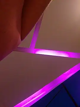 OtioseTagline online show from January 2026 06:25:02 PM