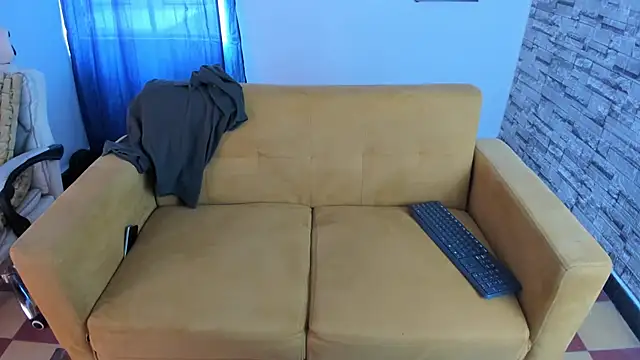 daniel leon online show from April 2026 06:36:02 PM