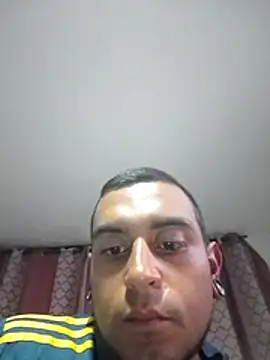 Snapshot of Carlandelli1 chatting on May 2026 02:04:01 AM Carlandelli1 online show from May 2026 02:04:01 AM