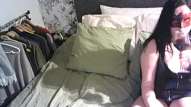 Snapshot of Heli2026 chatting on February 2026 05:57:01 PM Heli2026 online show from February 2026 05:57:01 PM