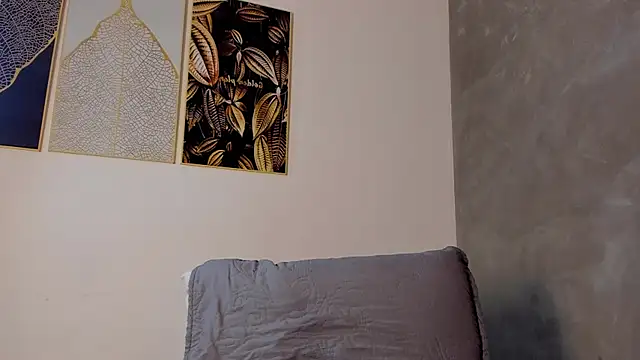 dylan cross  online show from December 2025 11:20:01 AM