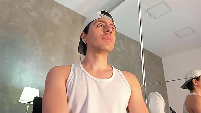 dylan cross  online show from November 2025 11:21:02 AM