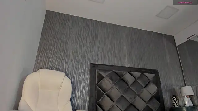 dylan cross  online show from October 2025 11:10:02 AM