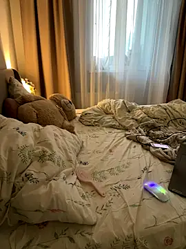 LinaViam online show from October 2025 11:31:02 AM