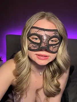 Cherrycolada online show from February 2026 10:05:01 PM