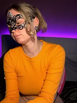 Cherrycolada online show from January 2026 01:04:02 PM