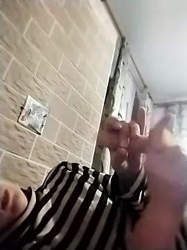 Ponka2011 online show from November 2025 06:28:02 AM