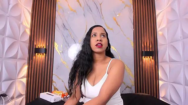 Snapshot of Taira_Bms chatting on October 2025 04:11:01 AM Taira Bms online show from October 2025 04:11:01 AM