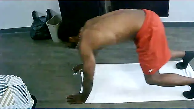 214KingLonggg online show from March 2026 10:22:01 AM