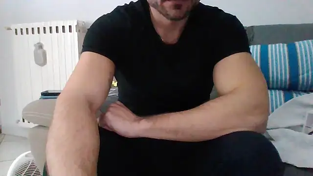 giovan2020 online show from November 2025 10:32:01 PM