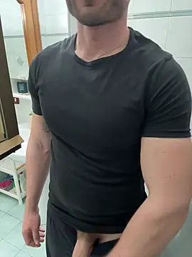 giovan2020 online show from April 2026 10:49:02 PM