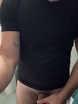 Snapshot of giovan2020 chatting on October 2025 01:54:02 PM giovan2020 online show from October 2025 01:54:02 PM