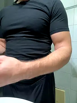 giovan2020 online show from November 2025 10:47:01 PM