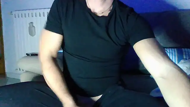 giovan2020 online show from November 2025 09:08:02 PM